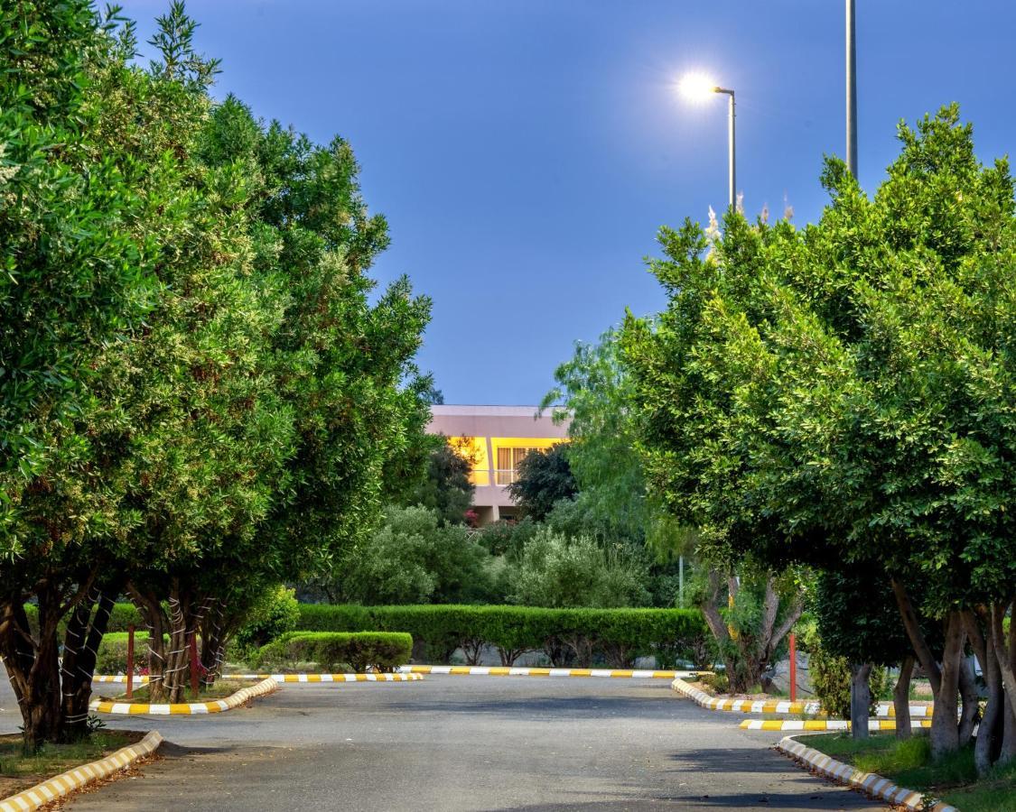 Airport Hotel And Resort Abha Exterior foto